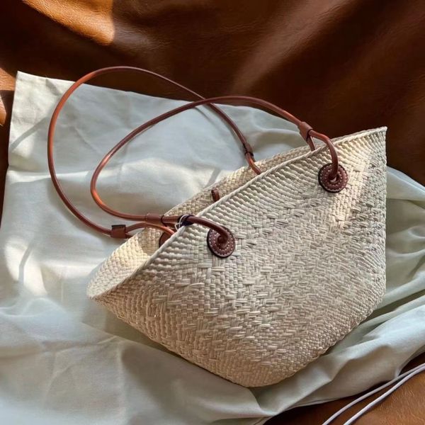 

French woven bag holiday new bag women's shoulder 2024 large-capacity portable basket straw Tote, Dark navy