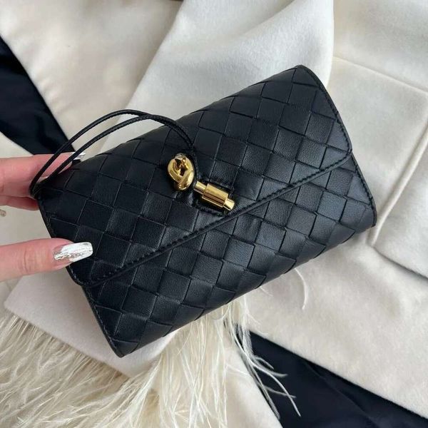 

10A Retro Mirror Quality Designer Replication Andiamo Clutch 19cm Women Handbag Wallet Intrecciato Cowhide Leather Weaving Purse Fashion Ev, Burgundy