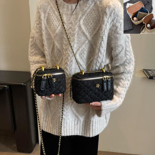 

Wholesale women's shoulder bag French striped chain bag simple atmosphere woolen portable box bag street trend rhombus women mobile phone coin purse 28217#, Black