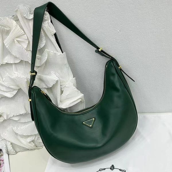 

Designers bags Women Luxurys Leather Classic Half Moon Bag Smooth Leather Tote Crossbody Zip Closure Women Hobo Handbags Ladies Underarm Shoulder Bags Purse 35m, White