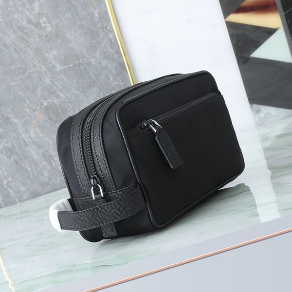 

Top Quality 10A Re Nylon Cosmetic bag Luxury Designer Classic Enamel Metal Hardware Makeup Bag Zipper Pocket Clutch Bag Fashion Men Women Casual Travel Handbag, Colour 1
