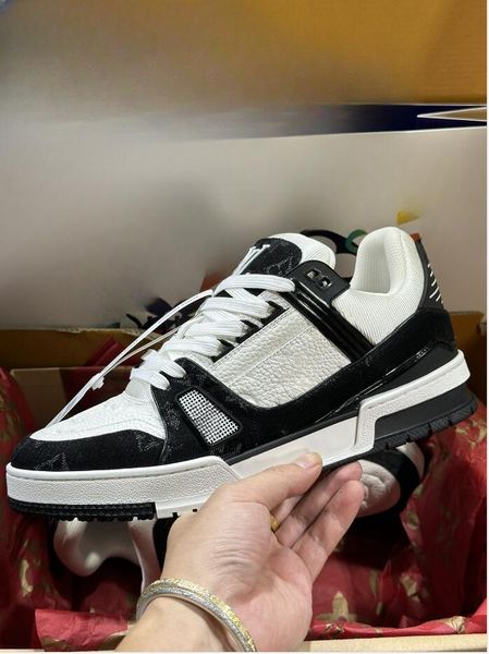 Biggest Size US13.5 Top Quality Fashion Shoes Sneakers Designer Sneakers Trainer Fashion Shoes Big Size Best 5A Quality Woman Man Black White Shoes