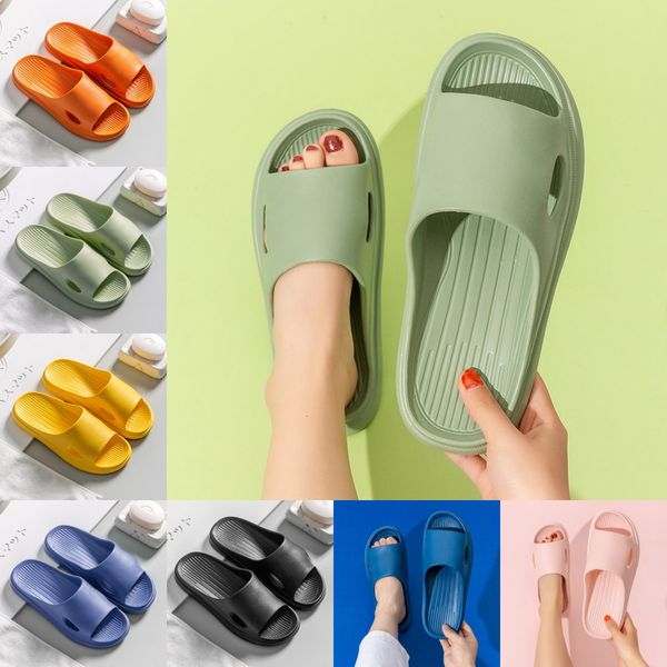 

2024 summer new wearable slippers mens womens non slip thick soled slippers for home use, Grey