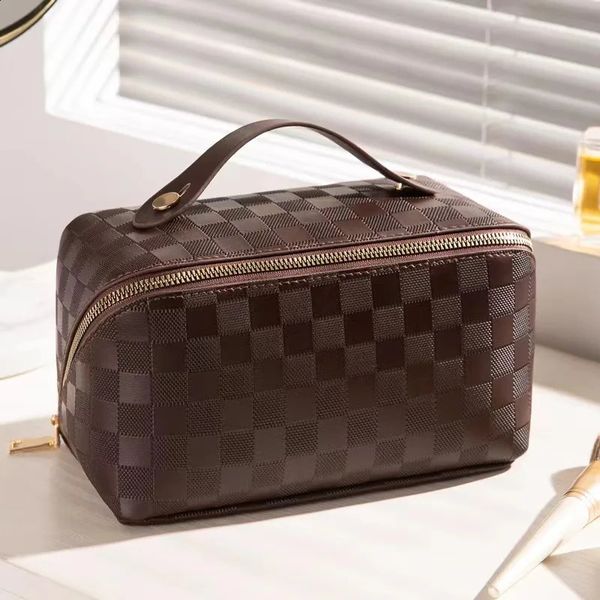 

vanity bag the tote bag Sophisticated Female Vanity Pack | Luxurious Waterproof Makeup Storage Solution, C00203