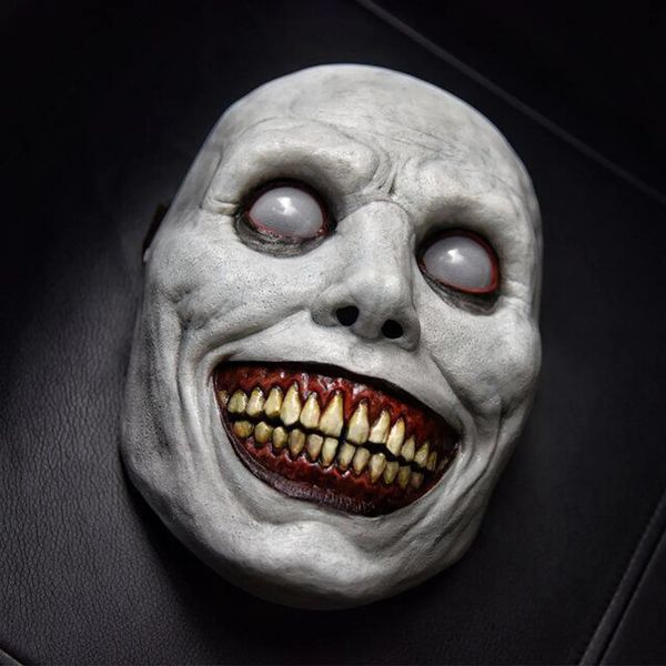 

Halloween Scary Smiling Demon White Eye Horrible Devil Coser Creepy Horror Mask Evil Cosplay Scariest Masked Ball Accessori 240729