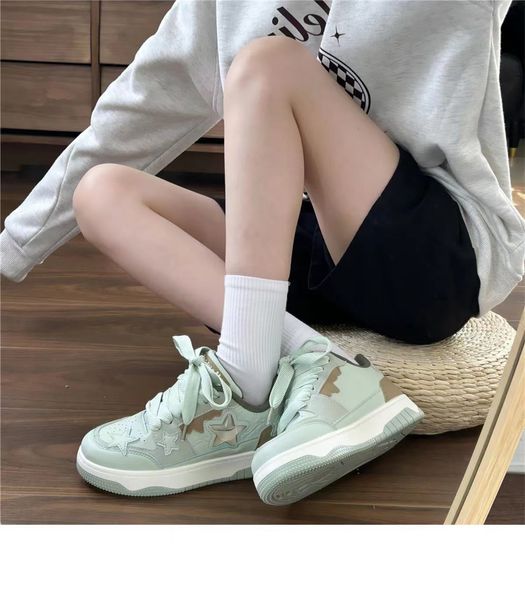 

Men Women Casual Shoes Low Running Shoes Black White Panda Triple Pink Brown Orange Blue Green Purple Grey Red Yellow Skateboard Lows Mens Trainers