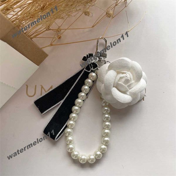 

Keychains Lanyards 2024 Designer keychain bag charm Fashion Trend Car Keyring Keychain High Quality Giveaway Gift nice