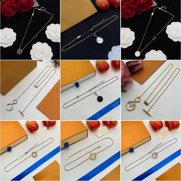 

Luxury Pendant Necklace Designer Elegant Crystal Clover Letters Charm Necklace For Woman Silver Gold Plated Chain Choker Fashion Diamond Jewelry Wholesale