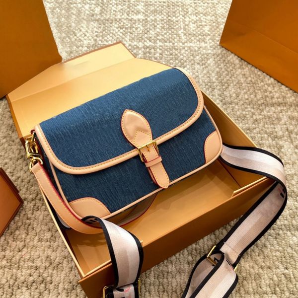 

Bags Luxury Designer Denim Diane Handbag Women Canvas Shoulder Bag Fashion Leather Embossed Crossbody High Quality Messenger Purse, L3 black embossed