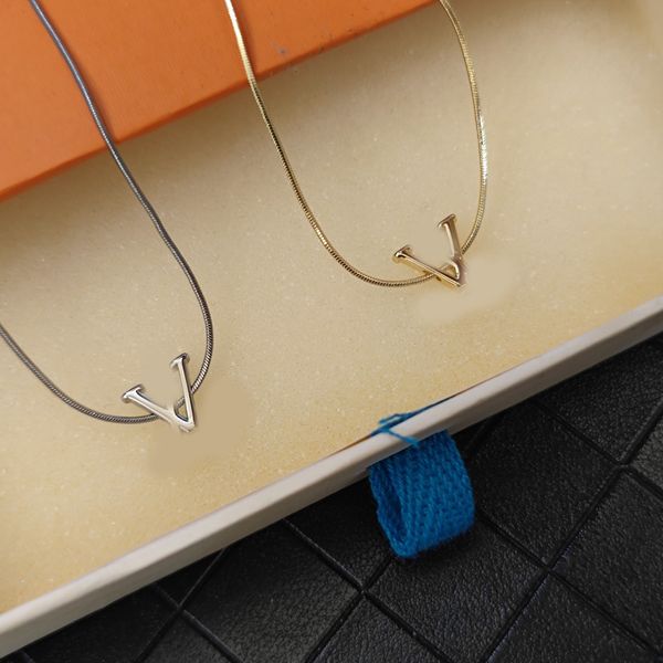 

Letters Pendant Necklace Luxury Brand Designer Crystal Pearl Charm Woman Mens Chain Necklace Silver Gold Plated Stainless Steel Choker Fashion Jewelry Party Gift