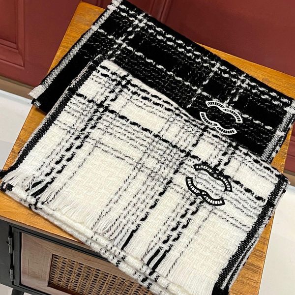 

Designer Scarf Women Cashmere Knitteds Long Scarf for Autumn and Winter Warmth Knitted Style Travel and Holiday Gifts