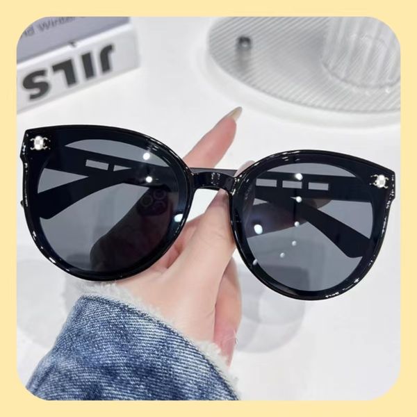 

Designer Sunglasses for Mens Women Luxury Glasses UV Protection Fashion Sunglass Letter Casual Retro Eyeglasses Half Frame with Box,Optional anti-UV400 sunglasses