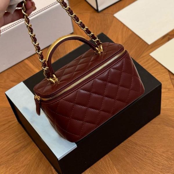 

Designer bag Makeup Bag Crossbody Bag Vanity With Metal Letter Handle Chain quality leather Crossbody Bag saddle bag luxurys Handbagsl Zipper cosmetic bag17m, 18-6