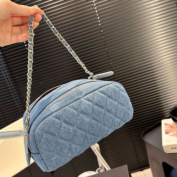 

Designer bag cowboy Makeup Bag Acrylic chain handlequality leather Crossbody Bag saddle bag luxurys Handbagsl Zipper cosmetic bag Fortune Bag Messenger Bag 20m, Sky blue