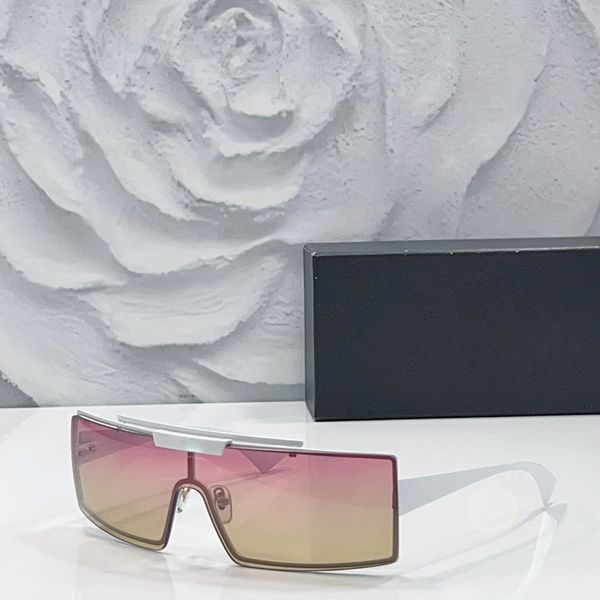 

Designer Women Sunglasses Alloy Frame Gradient UV400 Shades Lunette De Soleil Fashion Party Eyewear Free Shipping