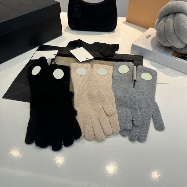 

Designer Men Autumn Gloves Warms Luxurys Winter Fashoined Womens thickening Knitted glove Five Fingers Cold proof Touch screen Mittenes