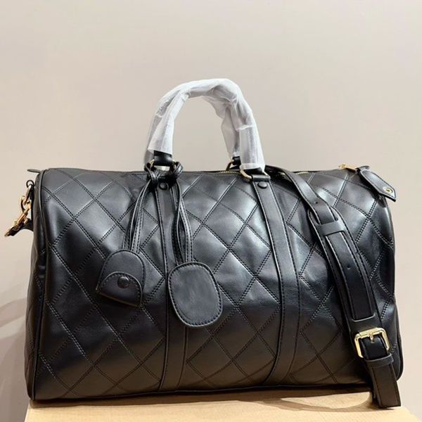 

Designer Duffle bag Classic Travel luggage for women men Large capacity High Quality Handbag Totes shoulder Bags mens womens Boston Bag Crossbody Bag Travel bag 44m, Black