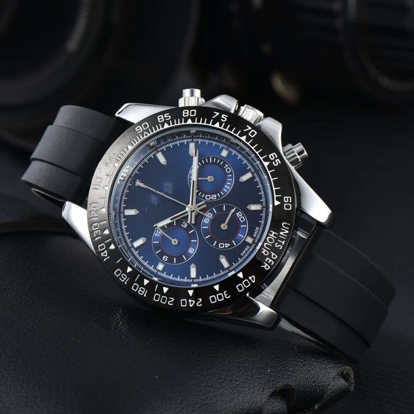 

Best-selling men's silica gel band quartz multi-functional business fashion quartz watch, Green