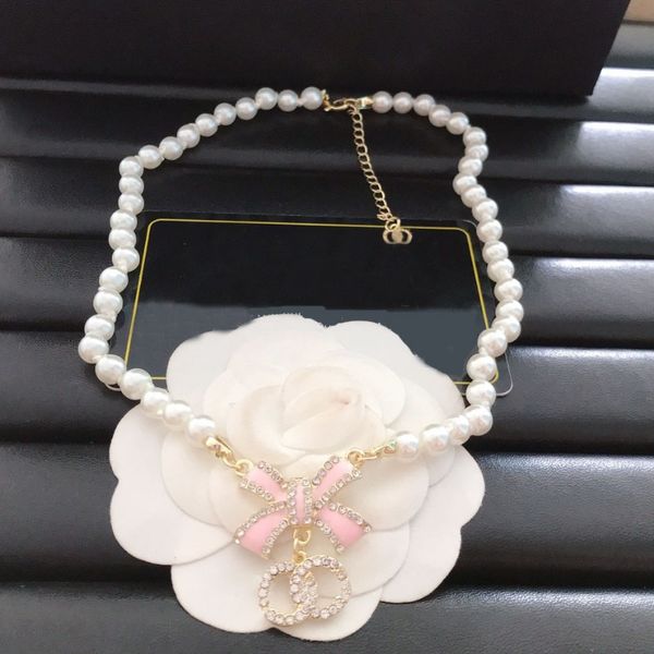 

Luxury Pearl Necklace Earrings Set Designer Women Bow Pendant Gold Plated Crysal Choker Wedding Party Jewelry Gift
