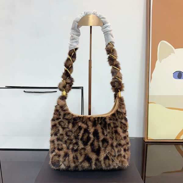 

Plush Hobo Underarm Bag Designer Lady Rhomboid Dark Shoulder Bag Mink Fur Gold Hardware Metal Letter Matiras Chain Crossbody Bag Shopping Bag 21x16cm, Pink
