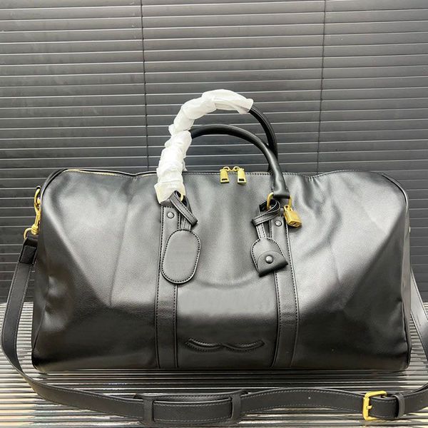 

Designer bag Leather Travel bag Duffle bag Classic Travel luggage for women Large capacity handbag Totes Shoulder Bags mens womens large capacity Messenger bag 50m, Black