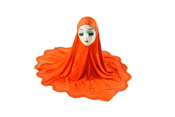 Chic Lightweight Hijab Shawl by Top Designer | Breathable & Stylish Chiffon Blend