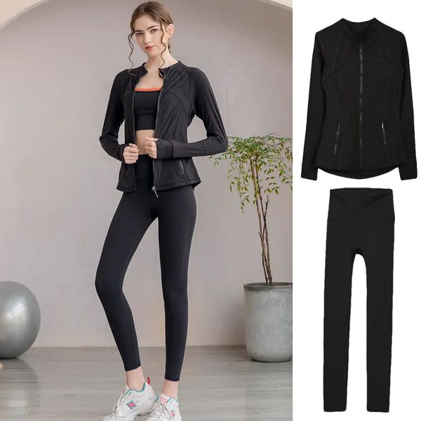 

Workout Set Yoga sets Jacket Define Align High Waist Sports Suit close High waist Pants leggings flared pants Long Sleeve Running speed up Training Gym clothes, Shorts and jacket set 04