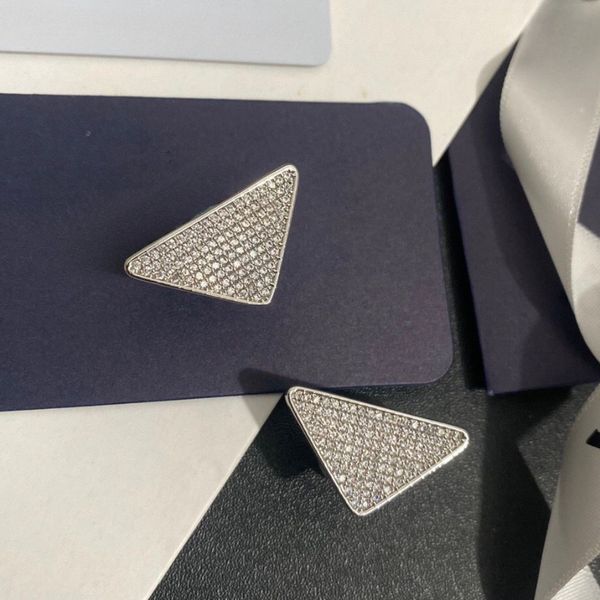 

Shiny Triangle Diamond Earrings Stud Simple Designer Earring Men Women Girls High Quality Jewelry Gifts