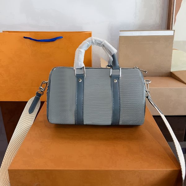 

Designer pillow bag women's tote stylish shopping bag alphabet presbyopia logo vintage basket bag high quality denim bag casual crossbody bag classic travel tote bag, Blue 33*8*21