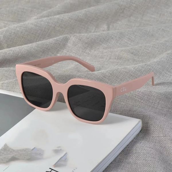 

Oval style Designer women Ad Women Fashion For Traveling Men