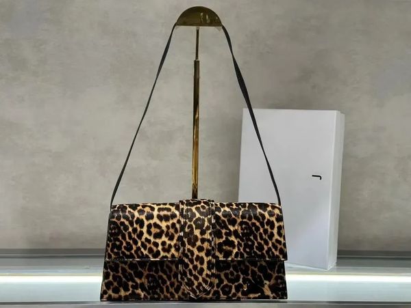 

Leopard Print Le Bisou Shoulder Bag High Quality Designer s Underarm Bags Fashion Beads Jacsbag Messenger bag Famous Brand Clutches Purses And Handbags, T1