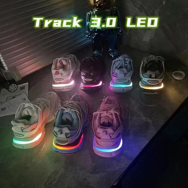 

2024 fashion LED Track 3 3.0 Sneaker for men women shoes track runner led lighted gomma leather Grey Trainer Nylon Printed Platform Sneakers Light tracks size 45, A13