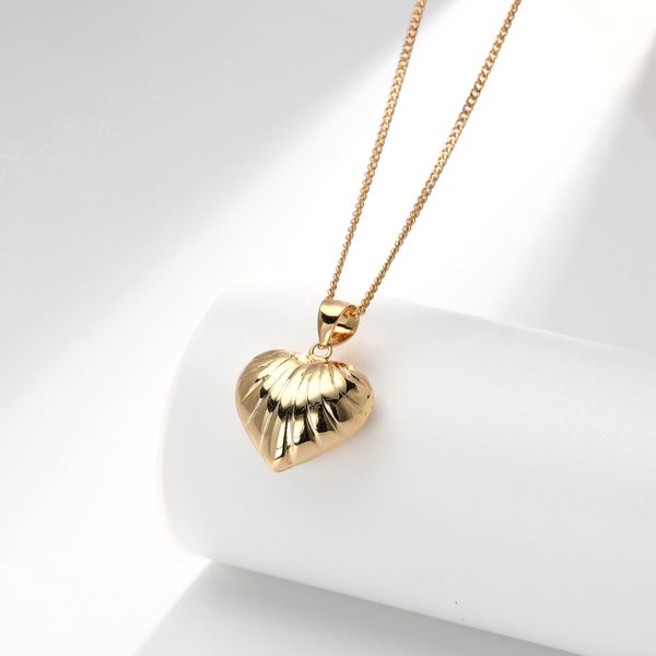

S925 sterling silver love hollow pendant necklace women's simple light luxury high fashion versatile clavicle chain
