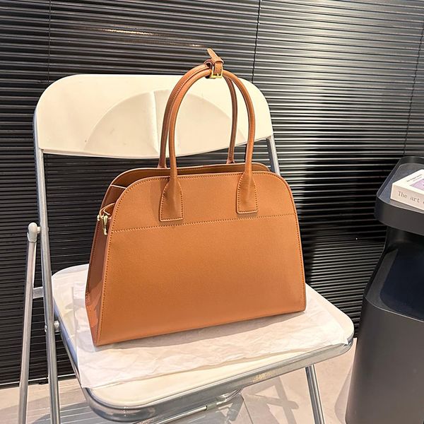 

Designer bag Classic High Quality Handbag Leather Tote Travel luggage for women men Large capacity Shoulder Bags mens womens Boston Bag Crossbody Bag Fortune bag 32m, Black