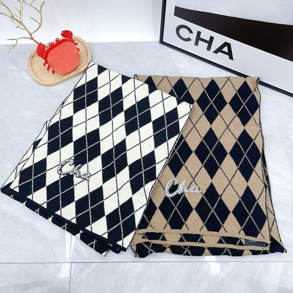 

Designer Scarf Luxury Women's Classic Scarf Knitte Warm Fashions Trend Solid Colors Temperament Travel Festival Gifts Available in 2 Colors