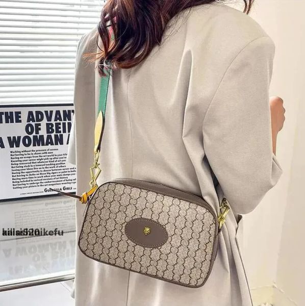 

6A Luxury Designer Brand Fashion Shoulder camera Bags Handbags High Quality Women chains letter purse phone bag wallet vintage temperament c, Brown