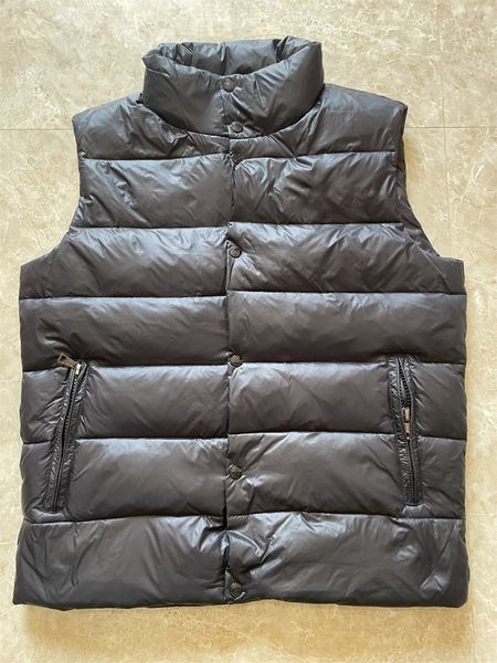 

Men Winter Padded Vest Fluffy White Duck Down Jacket Designer Outerwear for Cold Weather Thick Warm Parkas in Plus Size Fashion classic down jacket With NFC scanning, V1-black matt