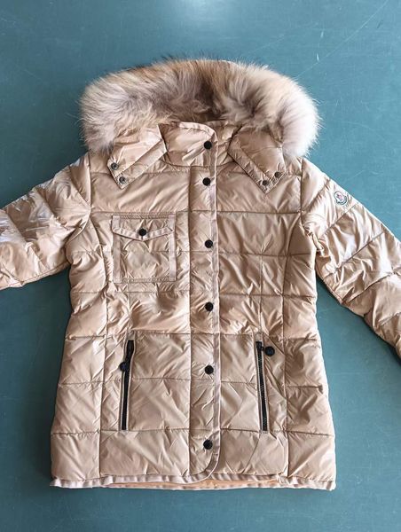 

Warm Women NFC Designer Down Jacket Soft Wolf Fur Trim White Duck Puffer Parka Slim Fit Classic Winter Coat Ideal for Christmas Gifts, Wbx1-white