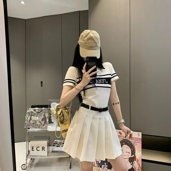 

designer skirt dresses for woman channeel two letter C high quality slim fit POLO collar defined waist Pleated dress Leisure, White