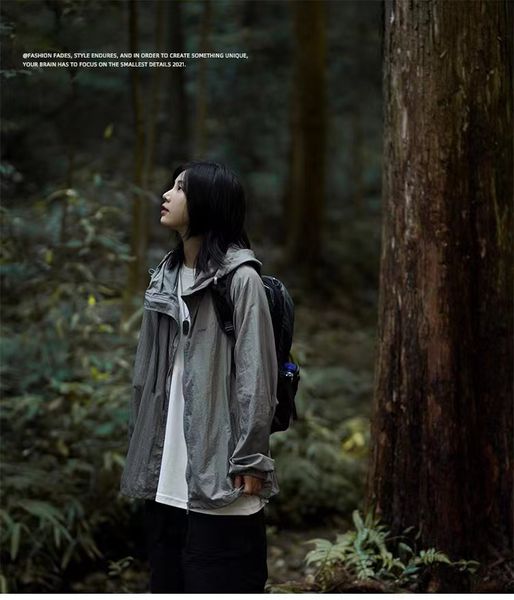 

Ice silk is comfortableUPF50+ Summer new outdoor mountain light sunscreen clothing men and women with the same coat tide, Gray