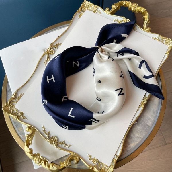 

Designer Scarf Silk Scarf Head Scarf For Women Summer Luxurious Scarf High End Classic Letter Pattern Designer Shawl Scarves Gift Easy to match Soft T
