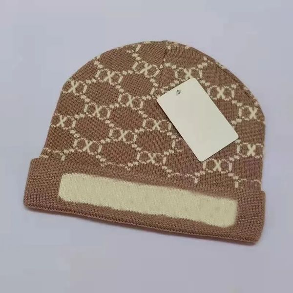 

Wholesale Beanie designer brimless hats, luxurious and versatile knitted hats, warm letter triangle design hats, Christmas gifts, high-quality hats h1, Coffee