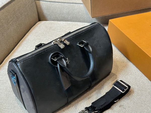 

2024 High quality luxury elegant party fashion hand crossbody single shoulder business travel leisure men bag, Grey