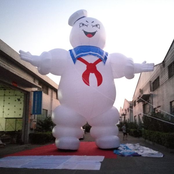 Wholesale 10mH (33ft) With blower Giant Inflatable Stay Puft Marshmallow Man (Ghostbusters) with advertising slogan banner on 2 hands for Halloween Decoration