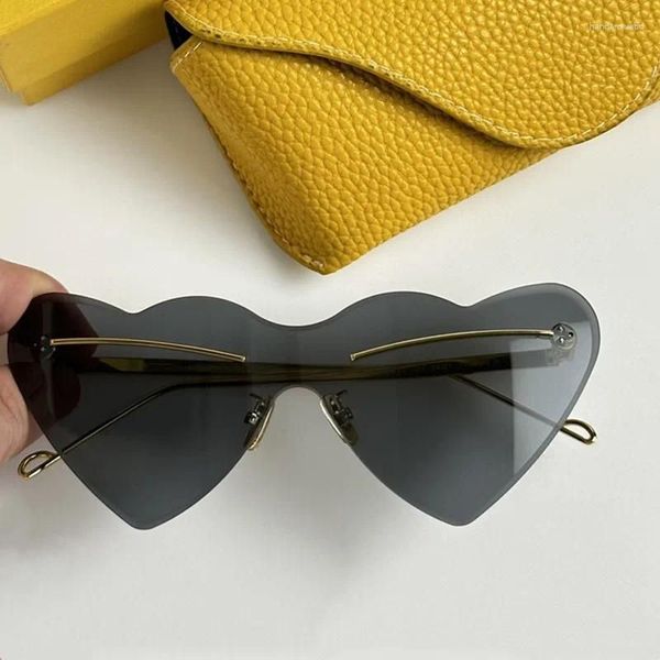 

designer sunglasses glasses lunette de soleil LW40082U Fashion outdoor Timeless Classic Style Eyewear Retro Unisex Goggles Sport Driving Multiple style Shades