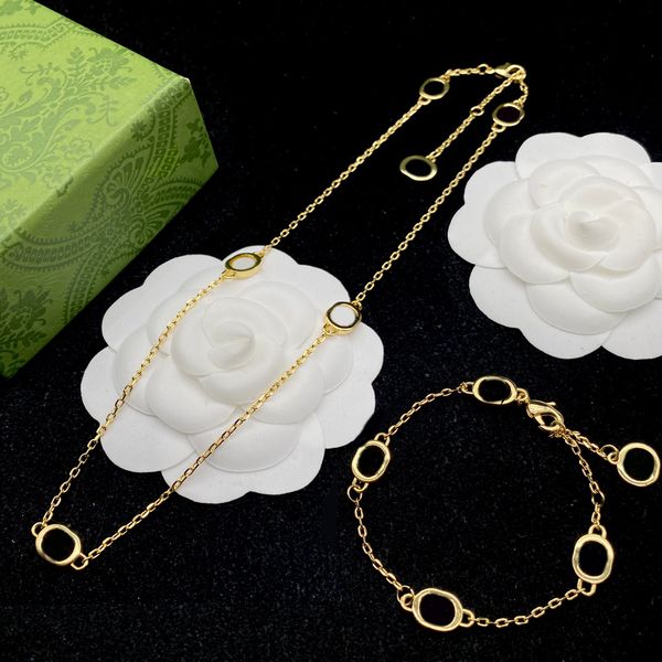 

Fashion Unisex Pendant Necklace Letters Link Chain Bracelet Set Designer Mens Necklaces Design 3 Style Temperament Top Quality