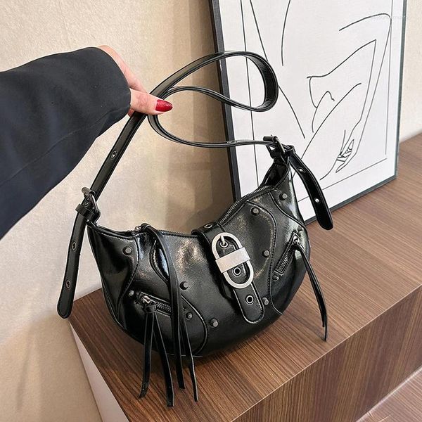 

Evening Bags 2024 Large Capacity Fashion Metal Motorcycle Shoulder Bag Ladies Cool Dumpg Women's Leather Rivet Tassel Underarm, White