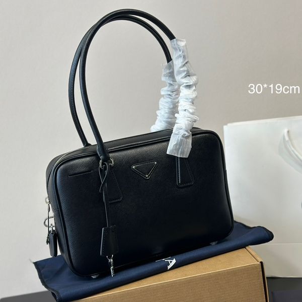 

Designer Handbag Iconic Triangle Logo Diagonal Crossbody Bag Classic Women Bag Cross Grain Cowhide Black and Silver Color Scheme Simple and Versatile Size 30*19cm