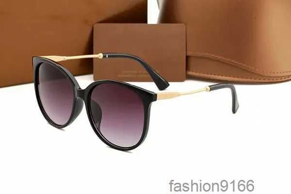 

1719 Designer Sunglasses Men Women Eyeglasses Outdoor Shades PC Frame Fashion Classic Lady Sun glasses Mirrors for Woman With Original Cases Boxs