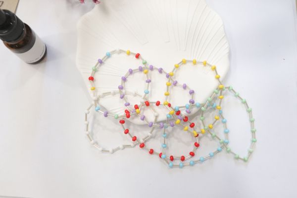 

Bracelets, beaded bracelets minimalist DIY bracelets for girls with a high-end feelZG0006